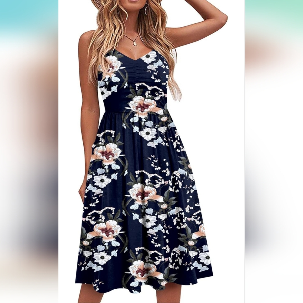 Super cute woman's dress sized medium never been worn, but no tags